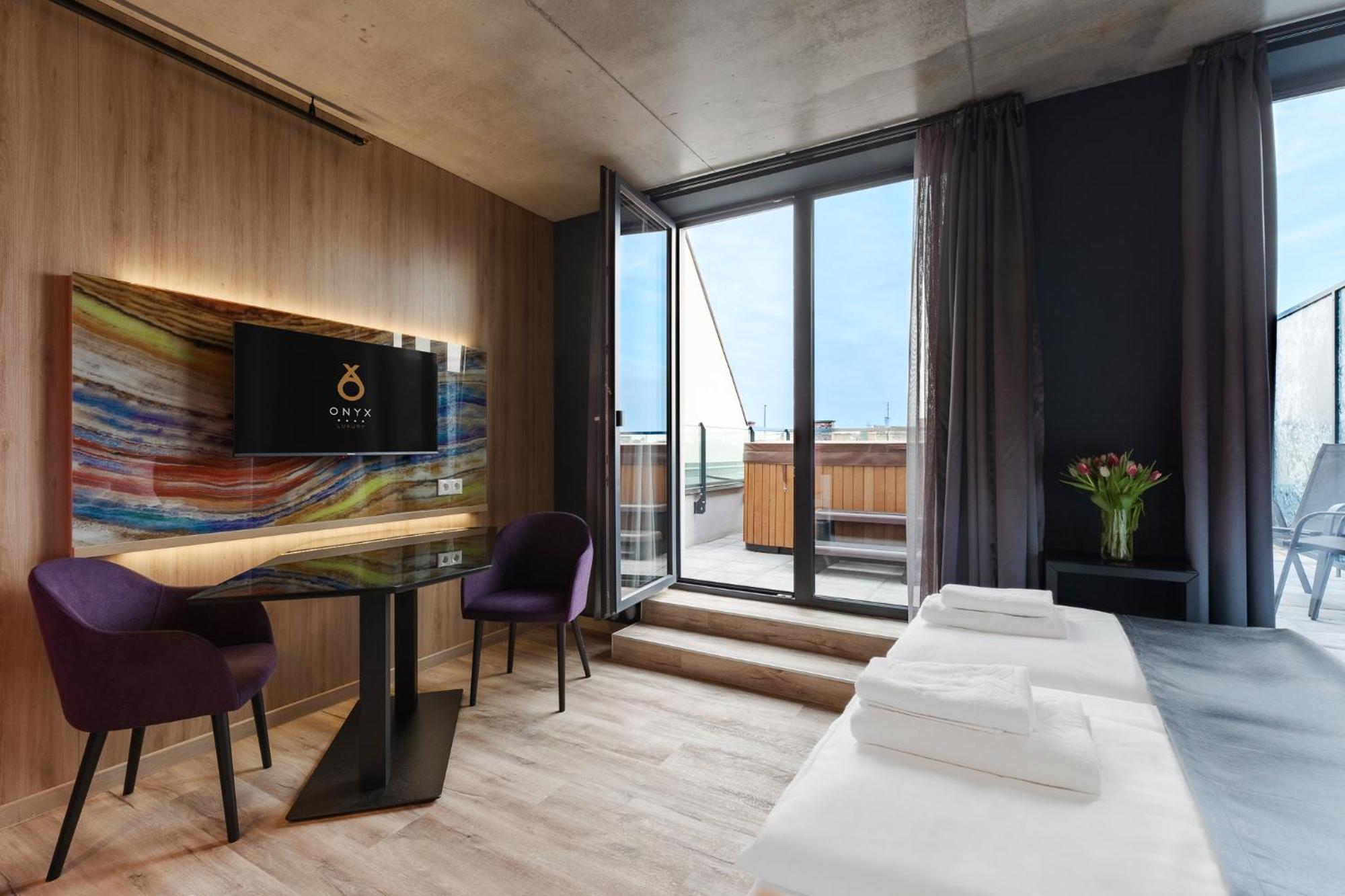 Onyx Luxury Budapest Exterior photo